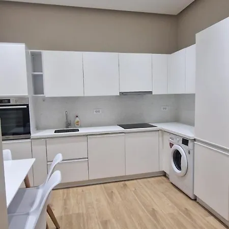 Lilo's Place 1 شقة تيرانا